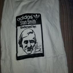 New Adidas Stan Smith t-shirt
adult large, but a large fit

Stan Smith printed

white with black design

collect or post