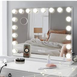 Selling My wife’s spare brand new Hollywood vanity Bluetooth mirror.Its in a box,Very high quality and never been used.Can deliver local.

**NO TIME WASTER**