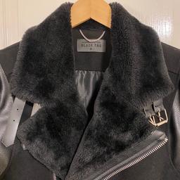 Worn once MANIÉRE DE VOIR Black Tag Collection Faux Fur detailed coat

As New in Excellent condition

Will fit Approx 40”/42” chest size