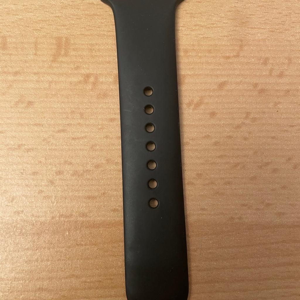 Apple Watch S/M Silikon schwarz.
Für 42/44/45 mm