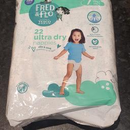 Pack of 22 ultra dry nappies, free to good home

Tesco delivered completely the wrong ones but can't be bothered to arrange to send back

Size 7
17kg + / 37lbs +

Collection only from DY5 by Merry Hill 