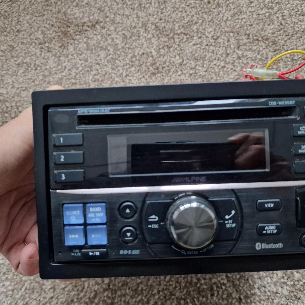 SALE ALPINE CDE W235BT DOUBLE DIN STEREO

BLUETOOTH, CD USB AND AUX PORT

INCLUDES SURROUND, CAGE AND ISO LEADS

USB, CD AND AUX PORT

GRAB A BARGAIN

PRICED TO SELL

COLLECTION FROM KINGS HEATH B14  OR CAN DELIVER LOCALLY

CALL ME ON 07966629612

CHECK MY OTHER ITEMS FOR SALE, SUBS, AMPS, SPEAKERS, WIRING KITS