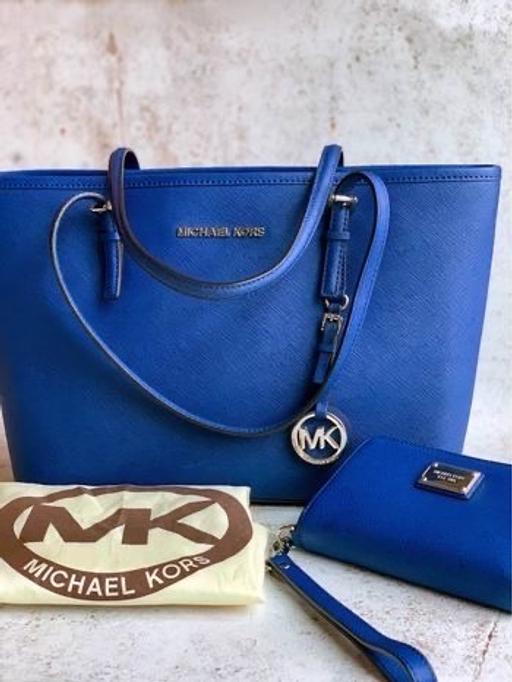 Buy & Sell North West London Alperton - North West London - Photos for Michael Kors leather tote bag and wristlet