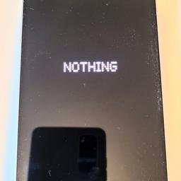 I'm selling my Nothing Phone (1) in White and comes in 8GB RAM & 256GB storage
It is in a mint & like new condition
What you will get:
1 x Nothing Phone
2 x FREE cases
1 x charging cable (it did not come with a charger on the box)
1 x original box (seal is open but mostly box itself is intact) 
1 x SIM injector tool 
The pre-installed screen protector is still on (Note the air bubble in the front BUT the screen is 100% instact and is scratch -free
From a smoke-free, pet -free household
A very underrated phone of 2022 and is known for very decent cameras, excellent performance, more than a day battery life & excellent screen. Plus, Nothing pushes updates as quick as Samsung and Google. 
I try and be honest with my items for sale  and if you have any questions please feel free to contact me
Happy Buying.