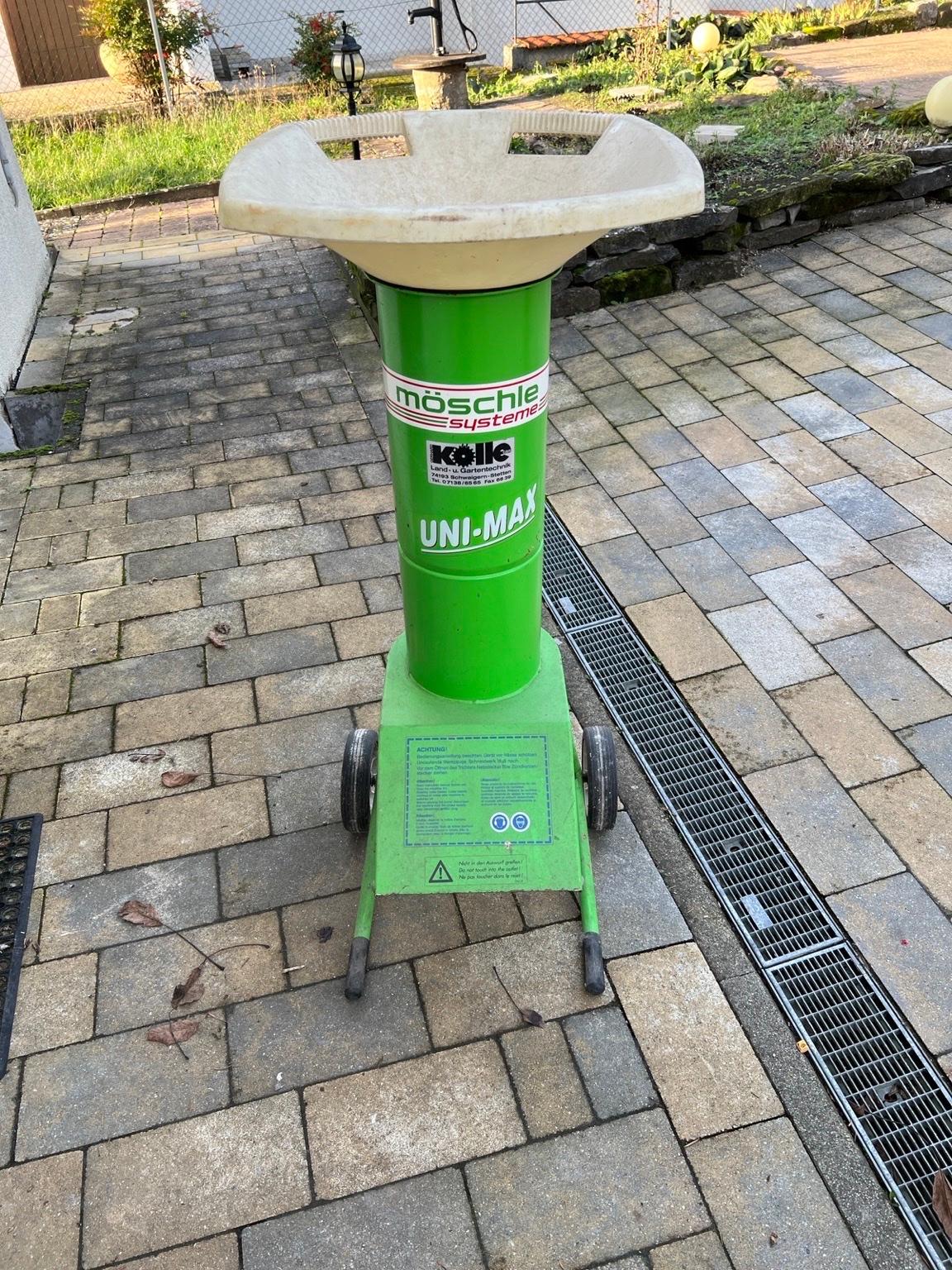 Möschle Uni Max Häcksler Schredder Garten in 75050 Gemmingen für 189,00