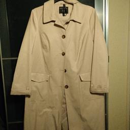 Brand new, never warn ladies jacket.
Size: 14 UK,
Brand: Dorothy Perkins,
Colour: Cream/Beige.

Comes from a pet free and smoke free house. #2ndchance