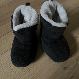 Sterntaler Schuhe
Farbe: schwarz 
Ideal im Winter,