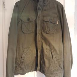 Hollister Coat XL
Green Khaki.
Original and genuine.
Very good condition.
Free delivery if local