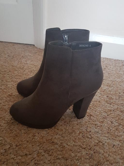 Buy & Sell West Midlands Walsall - Photos for Grey Ankle Boots