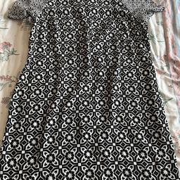 Atmosphere Ladies dress
Size 14
Bust 20”
Dress length 33.5”
Black & white colour 
Used but in very good condition