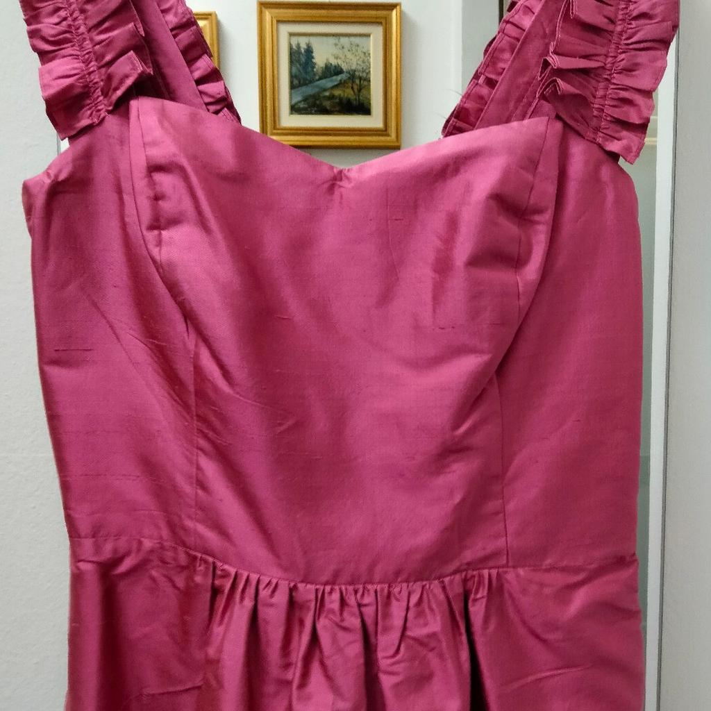 Vendo vestito da cerimonia sartoriale marca Lulakate taglia 44 in tessuto shantung di seta, sottogonna foderata, nuovo ancora con cartellino originale