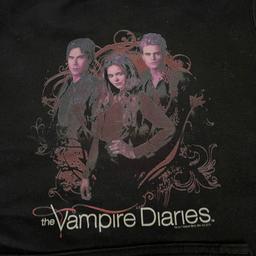 Super schöner Vampire Diaries Pullover