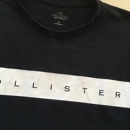 Schwarz weiß.Langarm Shirt von Hollister in Größe S 
Ca 2 Wochen getragen 
Versand 2,70 Euro 
Oder zum abholen