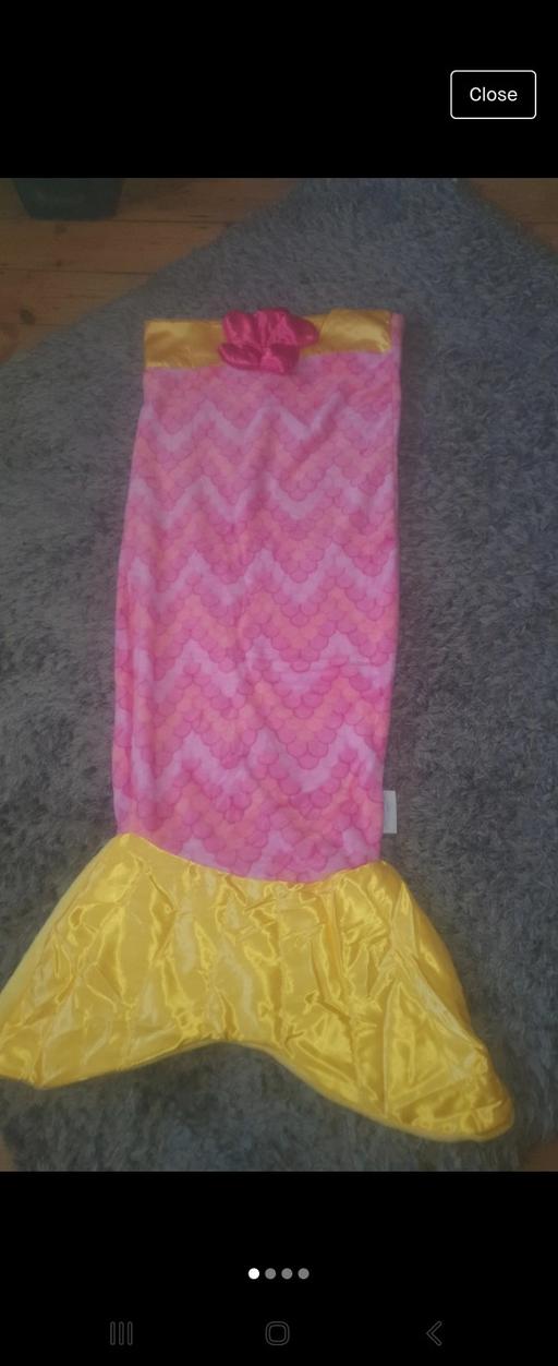 Buy & Sell Suffolk Ipswich - Photos for girls fish tail blanket step inside version.