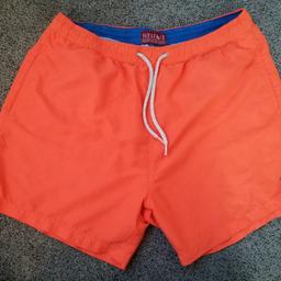 Mens swimming shorts. 2 side pockets. 1 back pocket with velcro fastenings. Cord fastenings
By westace. 

reduced 