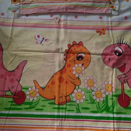 100% cotton
Set includes:
duvet cover
flat sheet
pillowcase
This set is for a toddler/cot bed
Excellent condition
Smoke and pet free home
delivery is available for extra cost