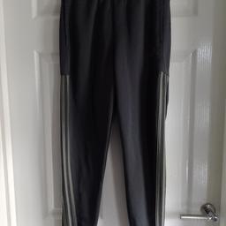 Adidas Tracksuit bottoms hardly worn in good condition age 13-14yrs
Collection only Rossington