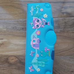 Scented pop out pencil case. Everything works and included.
Smoke and pet free home.