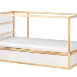 Bett IKEA KURA mit Matratze und Vorhang Dschungel. Bett ab Ende Feber zu haben, ohne Matratze