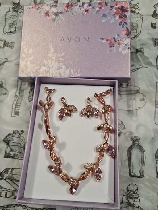 Buy & Sell West Midlands Walsall - Photos for Rose Gold Necklace and Earrings Set