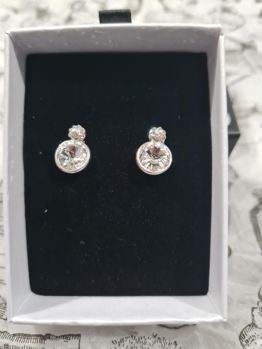 Buy & Sell West Midlands Walsall - Photos for Silver Diamond Style Earrings