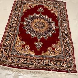Brand New rugs colour red wine 
size 170x120 cm 
Collection le5