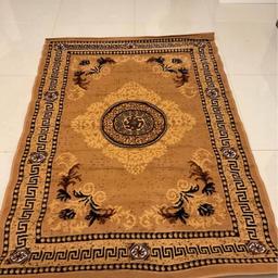 Brand New rugs beige colour 
size 170x120 cm 
Collection le5