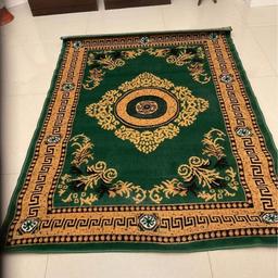 Brand New rugs green colour 
size 170x120 cm new
Collection le5