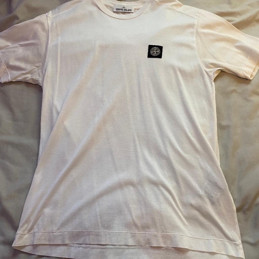White Stone Island t shirt worn a couple of times
Excellent condition
Size S
Collection only please Sheffield S13
Rrp£110
