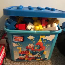 Tub of mega blocks good condition 
The blocks that are in there maybe different to what is on the tub
And no figures 
Collection waterlooville