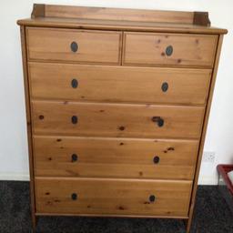 6 drawer Ikea brown chest of drawers
Chipped at bottom at back
Height 125.5cm
Width 95cm
Depth 49.5cm
Collection only