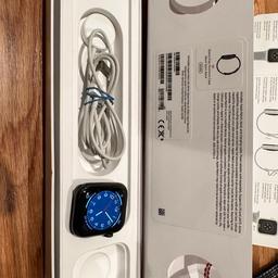 Apple Watch SE 44mm Space Grey Aluminum Case with Black Sport Band - Regular.... 

For sale is my old Apple Watch SE.

It’s in used condition the screen has scratches on it the body of the watch is good condition.

It come boxed with charger cable.

Reason for sale I have upgraded to the series 8 Watch.