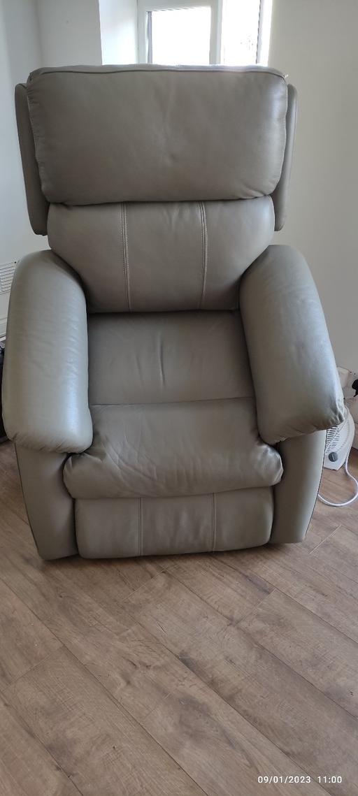 Buy & Sell West London Hillingdon - Photos for DFS Mobility armchair