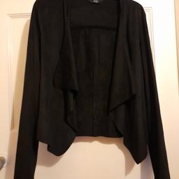 Black F&F faux suede cropped jacket.
Waterfall lapel front with tassels  on back and arms.
Ex. cond.
Fy3 layton or post