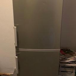 5 Jahre alter Kühlschrank voll funktionsfähig zu verschenken