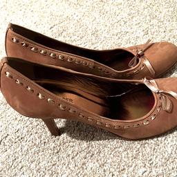 Hi and welcome to this great beautiful looking Womens Kurt Geiger Tan Lace Heels Shoes Size Uk 6 eu 39 in perfect condition thanks