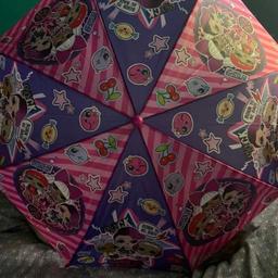Verkaufe hier einen Nagel neuen L.O.L Regenschirm würde nie benutzt.

Meine Tochter hat kein Interesse mehr an L.O.L

Versand ist möglich Versandkosten übernimmt der Käufer

Keine Garantie und keine Gewährleistung