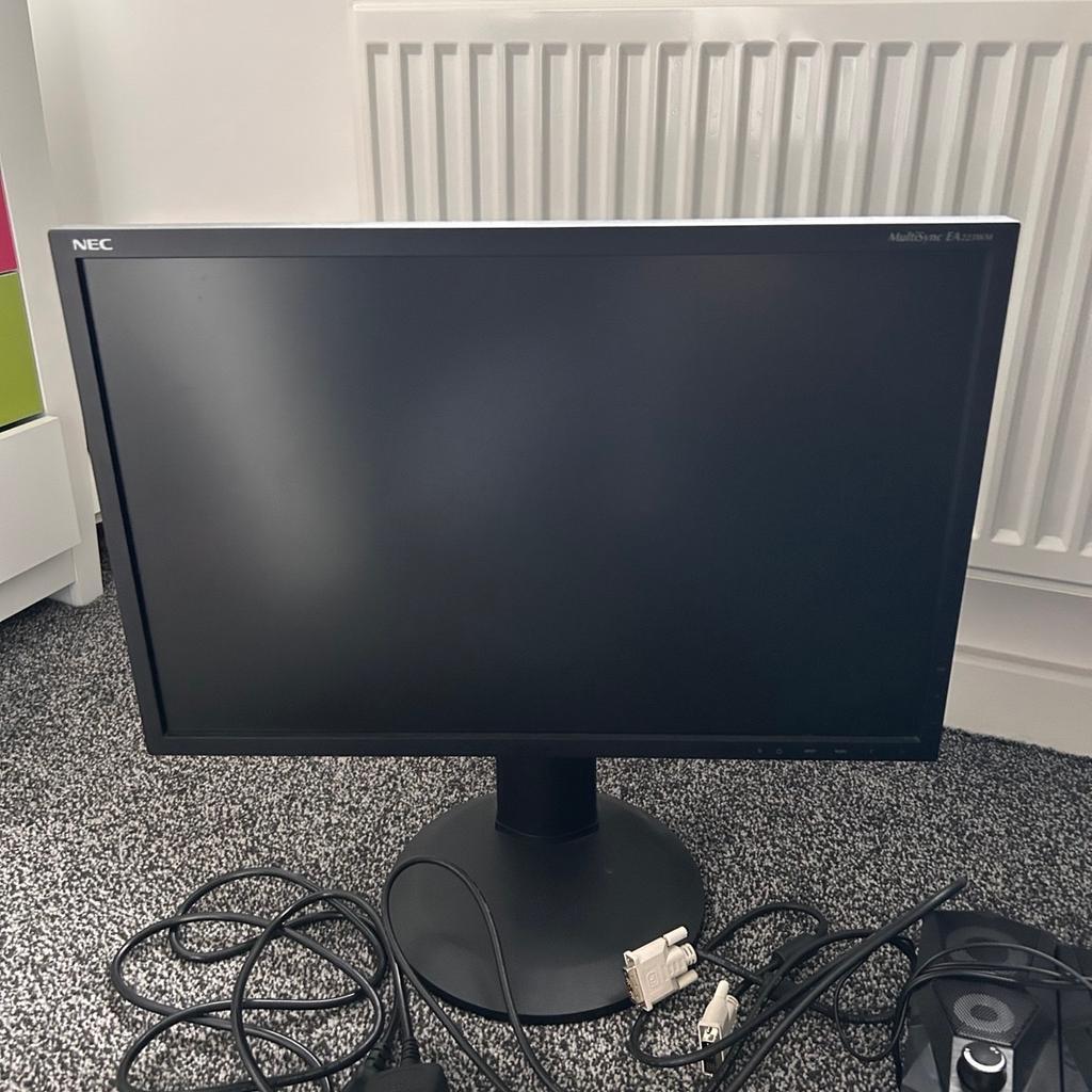 22 “ widescreen good condition was used for a gaming pc . £30 Ono there’s some speakers can have as don’t need no more .