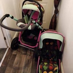 Pushchair from twinkle toes in wednesfield
Good condition few scratches nothing major