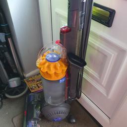 Dyson dc40 ball upright vacuum cleaner in very good condition with great suction comes with crevice brush combi tool just been cleaned out and filter washed ready for use £50 NO OFFERS DARWEN BB3 0DU