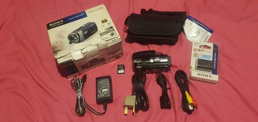 Buy & Sell Worcestershire - Photos for SONY HD HANDYCAM HDR-CX190 CAMERA SET