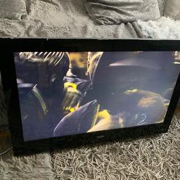 Tv sometimes will stay on for ten minutes and sometimes a whole day so going for free since now have another Tv,  also has dvd player on the side which runs fine.  Collection near by Kensal Green station