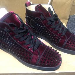 Christian Louboutin - Authenticated Louis Junior Spike Trainer - Glitter Black For Man, Very Good condition