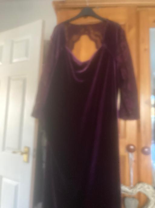 Buy & Sell West Midlands Dudley - Photos for Ladies purple velvet dress midi length