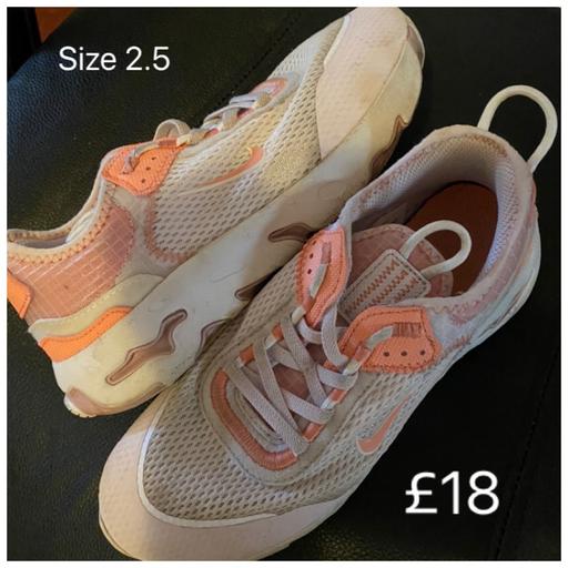 Buy & Sell Essex Thurrock - Essex - Photos for NIKE TRAINERS