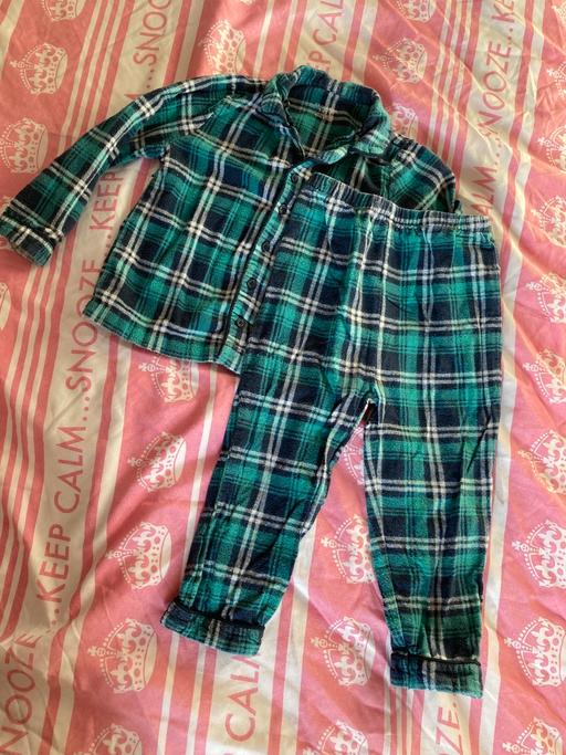 Buy & Sell Derbyshire South Derbyshire - Photos for Pyjamas 24-36 months