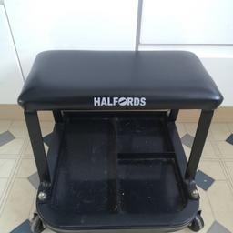 Excellent quality and Condition. Perfect working order. No real marks. Ideal for nail technician or car mechanics. Low level mobile chair. Padded seat with Storage shelf. Buyer collects or very local delivery £4.