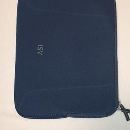 Laptop Tasche von ISY.
ca. 32 x 25
Versand und PayPal möglich