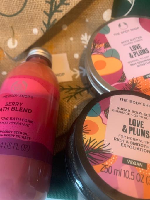 Buy & Sell West Midlands Birmingham - Photos for Body shop fruity gift set