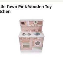 used kids play kitchen comes with food, pans & tableware.
in good condition now needs a new home! 
collection ls28 pudsey
free to a good home